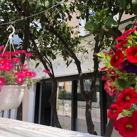 Sr99 Hotel Тирана Екстер'єр фото